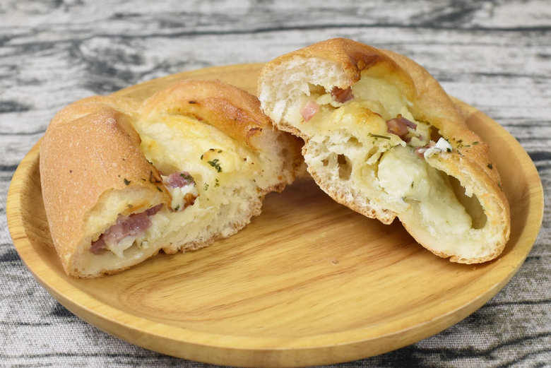 ベーコンわさびフランスパンの画像