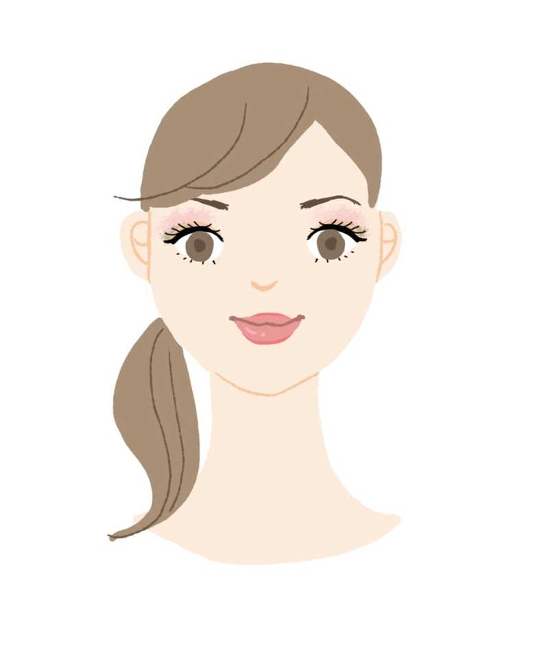 顔全面にしっかりファンデを塗り、眉やアイメイクもくっきり。　
　　　　　　　　　　　　　　　　　　　昔っぽく、しかも平坦な顔に見える。　　　　　　　　　　　　　　       　　　　