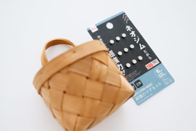 100円の超強力マグネット