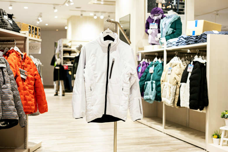 ワークマン女子 エアロストレッチブルゾン