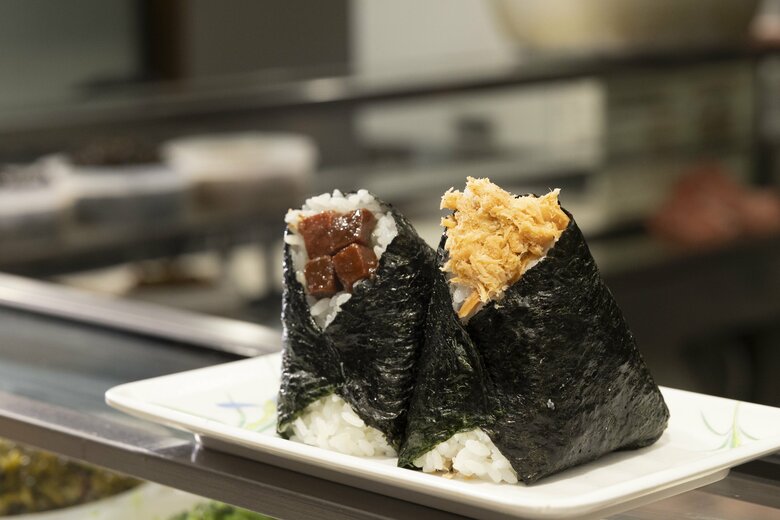 名店ぼんごが教える「美味しいおにぎり」のにぎり方