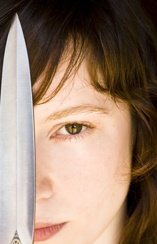 ライター：藤崎陽菜
ネイリストとして働く傍ら、美容・恋愛ライターとしても活動中。ママ友とのおしゃべりは大好きだけど、最近でき始めているママ友派閥のとりなし役になっているのが悩みの種。公務員の夫と、2歳になる娘と三人暮らし。