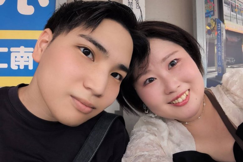 交際中、駅のホームで撮影した1枚