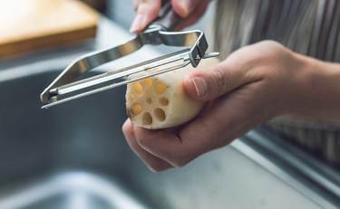 きんぴら以外にどう使う？ビタミン豊富なれんこん「その食べ方は新鮮！」