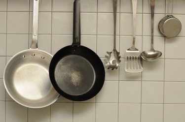 少しの水で素早く完成！フライパンでいろんなものをゆでてみよう