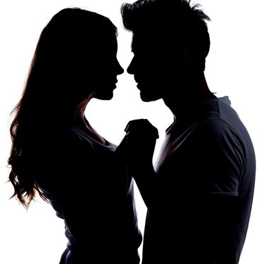 キスの相手は私の…実の姉妹に手を出す夫〝鬼畜な不倫〟に吐き気がする!!