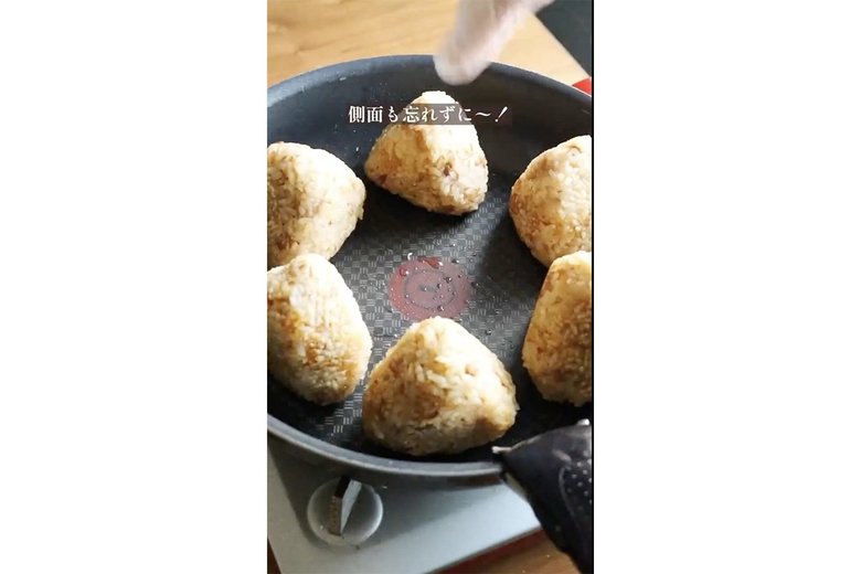 【作り方10】側面も忘れずに焼く