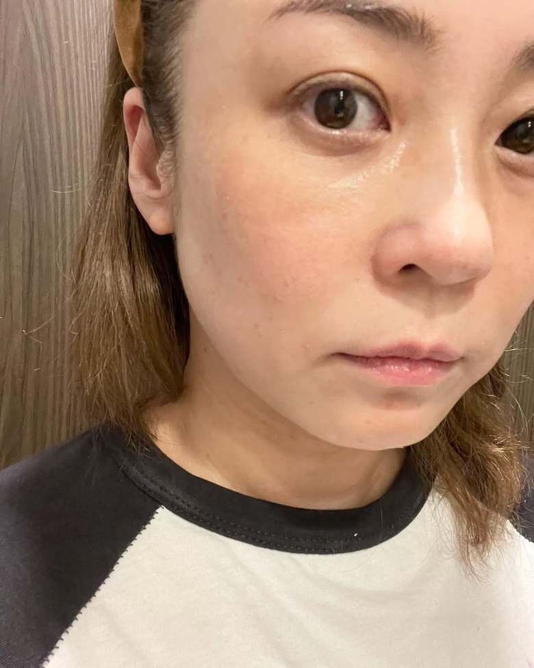 すっぴんを惜しげもなく披露