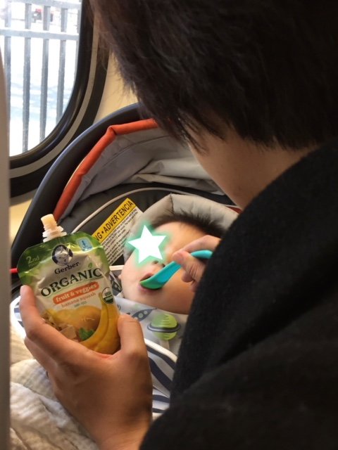 ▲パウチ型は外出先でも便利