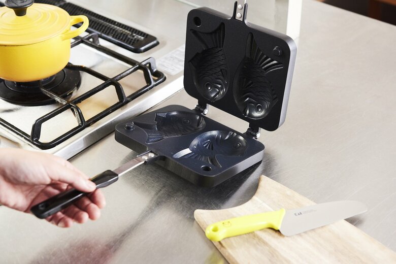 【ニトリで発見！】⑭タイヤキパン 1790円、⑮子供包丁（リトルシェフクラブ）1018円