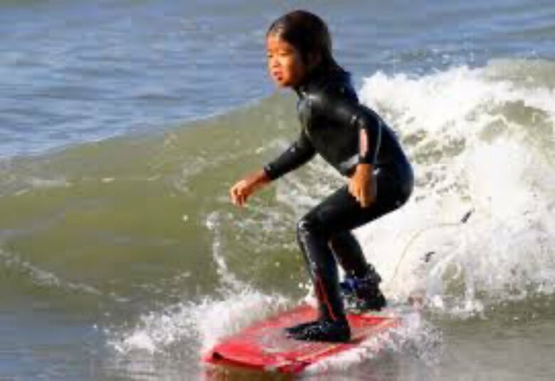 立ち姿が美しい7歳のころのカノアさん