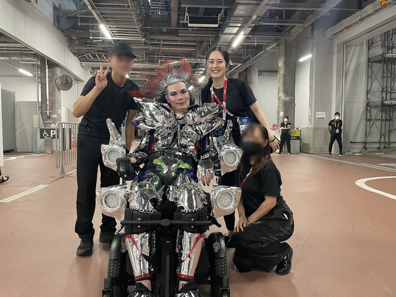 東京パラリンピック開会式に登場しパフォーマンスを見せた武藤さん