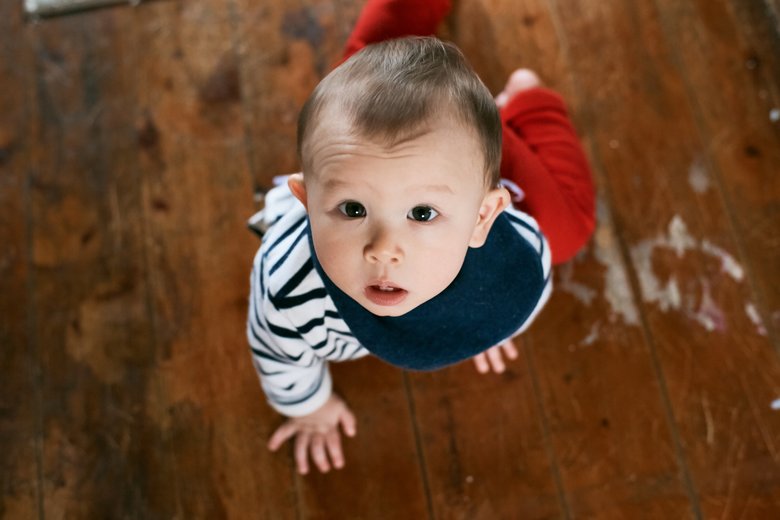 ▲撮影中、ハイハイでキッチンまで遊びに来てくれた真之介くん。