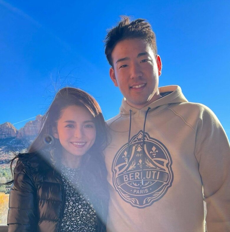 「肩寄せショットも素敵」菊池雄星さん・瑠美さん夫妻