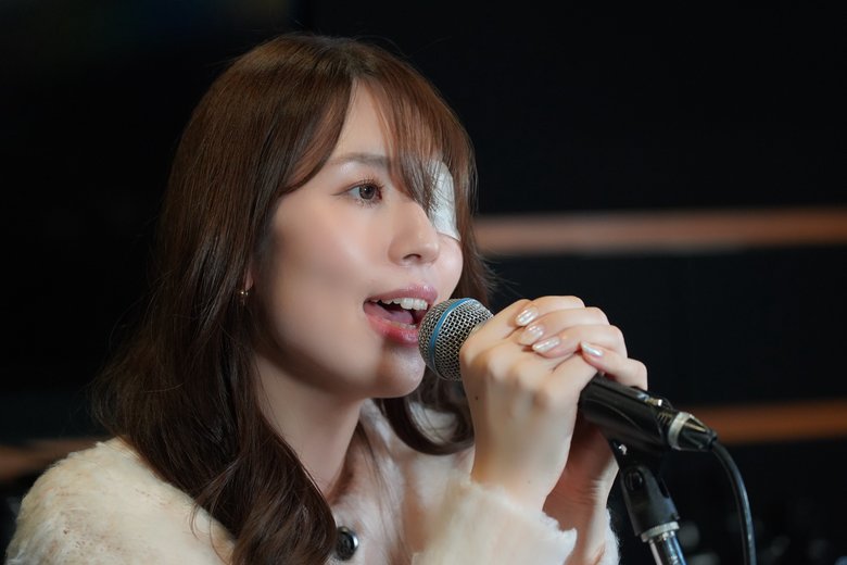 片目シンガーのかたのめいさん