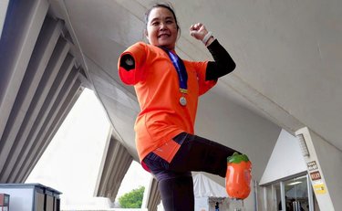 「精神的にキツかった」事故で右手足を切断「周囲の好奇な目が苦痛だった」シンママが引きこもりを経て人前で踊るまで