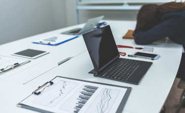 17時間勤務・出退勤記録なし…過重労働の実態「日本は本当に大丈夫か!?」