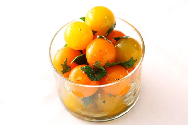 ミニトマトと大葉のマリネのレシピ「和食にも合う」