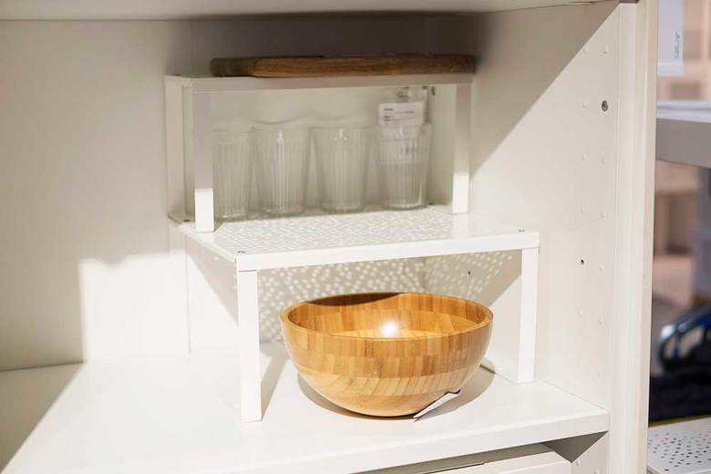 IKEA(イケア)のVARIERA シェルフインサート (大)479円・(小)279円(ともに税込)