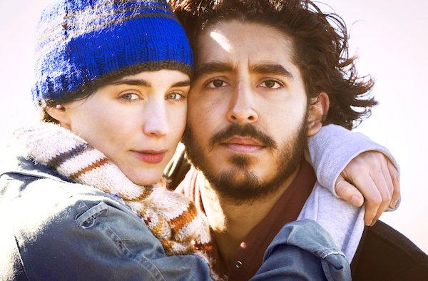 ▲日本公開時のキャッチコピーは｢迷った距離１万キロ､探した時間25年､道案内はGoogleEarth｣。©2016 Long Way Home Holdings Pty Ltd and Screen Australia