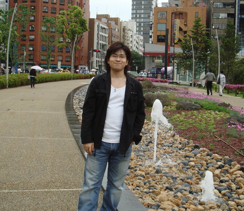 内装業の仕事をしながらネイルの勉強をしていた20代の塩見さん