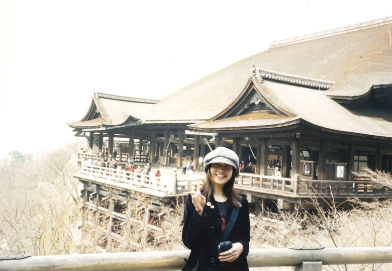20代のころ、京都・清水寺で。このころは少し髪を伸ばしていました