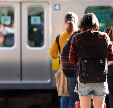 通勤時の利用が快適に！？ 「有料着席サービス」の導入を東武鉄道が発表