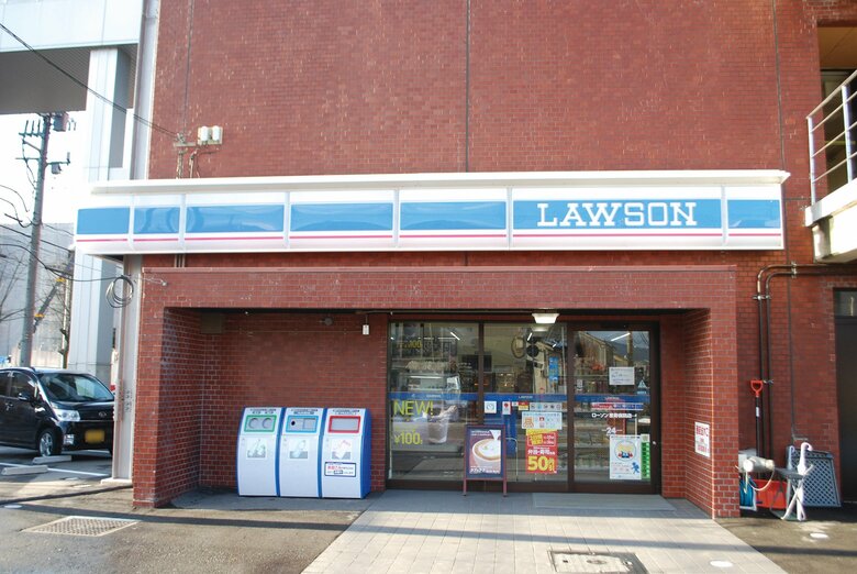 26年間営業を続ける一号店恵寿総合病院（石川県・七尾市）