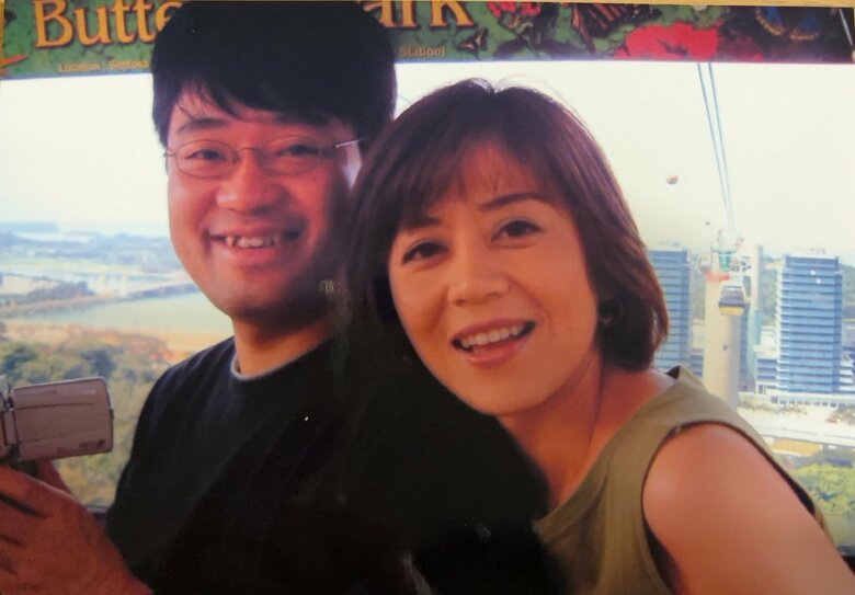 夫の上田紀行教授（東京工業大学副学長、文化人類学者）と