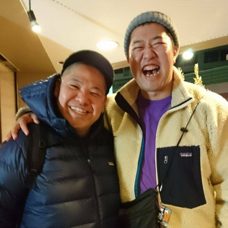 芸人のなかでも特に仲がいいとにかく明るい安村さんと