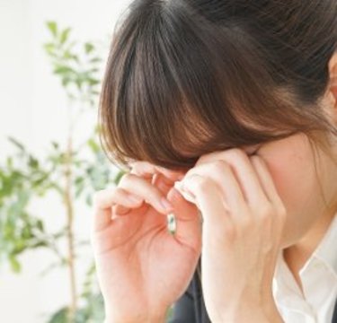 目が疲れやすいのは16時〜!?10秒間目が開けられなかったらヤバい!?