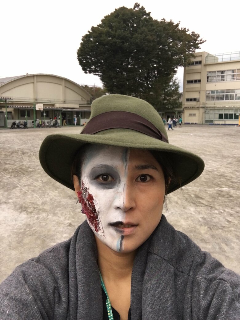 地域のおまつりをコスプレで盛り上げるPTA会長