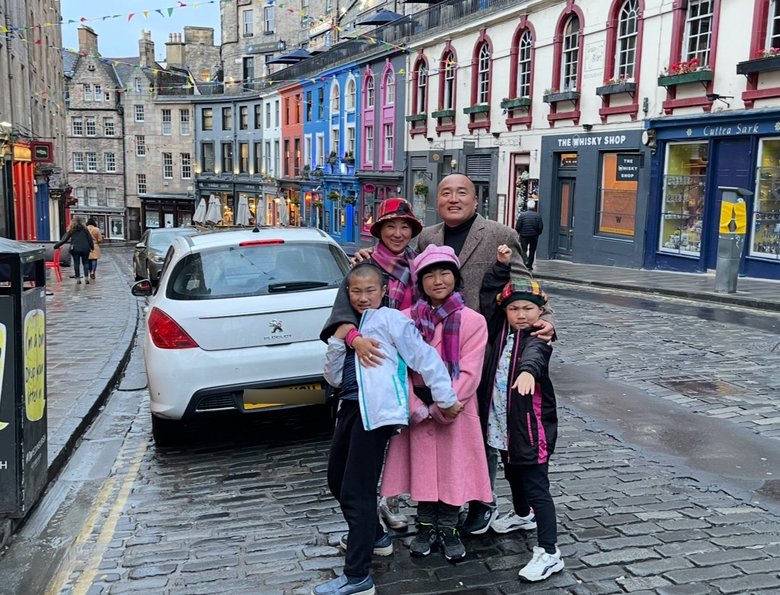 テレビでもおなじみの須藤ファミリー