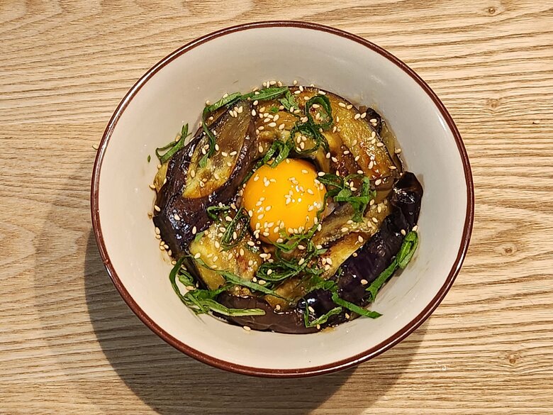 【作り方3】片栗粉小さじ1を50ccの水で溶いたものを回し入れ、とろみをつけたら完成