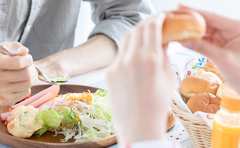 優香さんの料理に対する青木崇高さんのフレーズが絶妙「愛情が凄い伝わる」