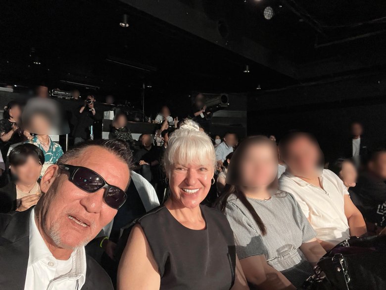 蝶野正洋と妻、長女、長男