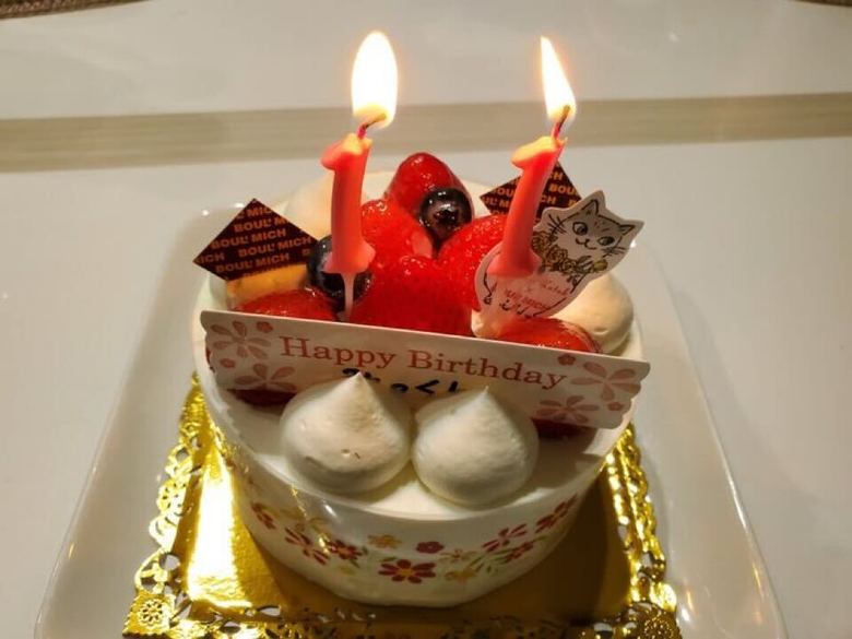 Xには、自分や家族の誕生日ケーキを投稿するのが恒例