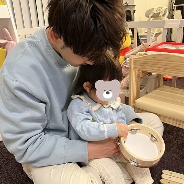 菊地亜美さんの夫は育児にも積極的で子どもをお風呂に入れる担当に