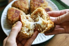 究極の焼きおにぎり爆誕「作り方今すぐメモ！」バター醤油の香りがたまらん