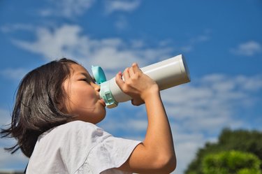 水が飲めない子どもが増えている衝撃「味がしないから苦手」クラスに2、3人もいる