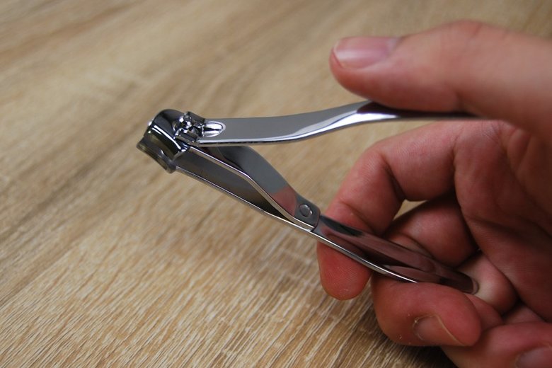 ダイソーのおすすめ商品「ペンチ型つめ切り」の商品画像