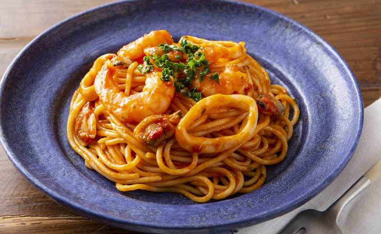 画像は同商品にパセリを加えた調理例です