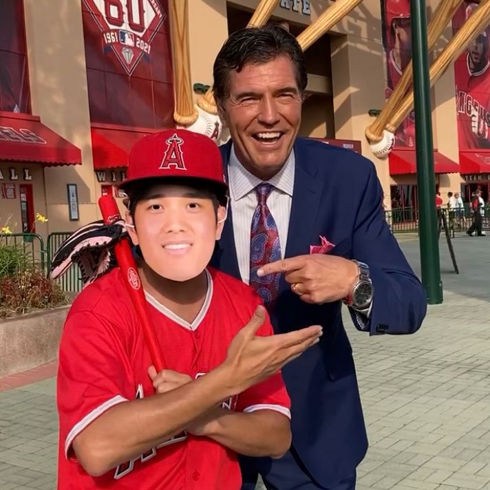 エンゼルスの解説者・マークグビザさんとの2ショット