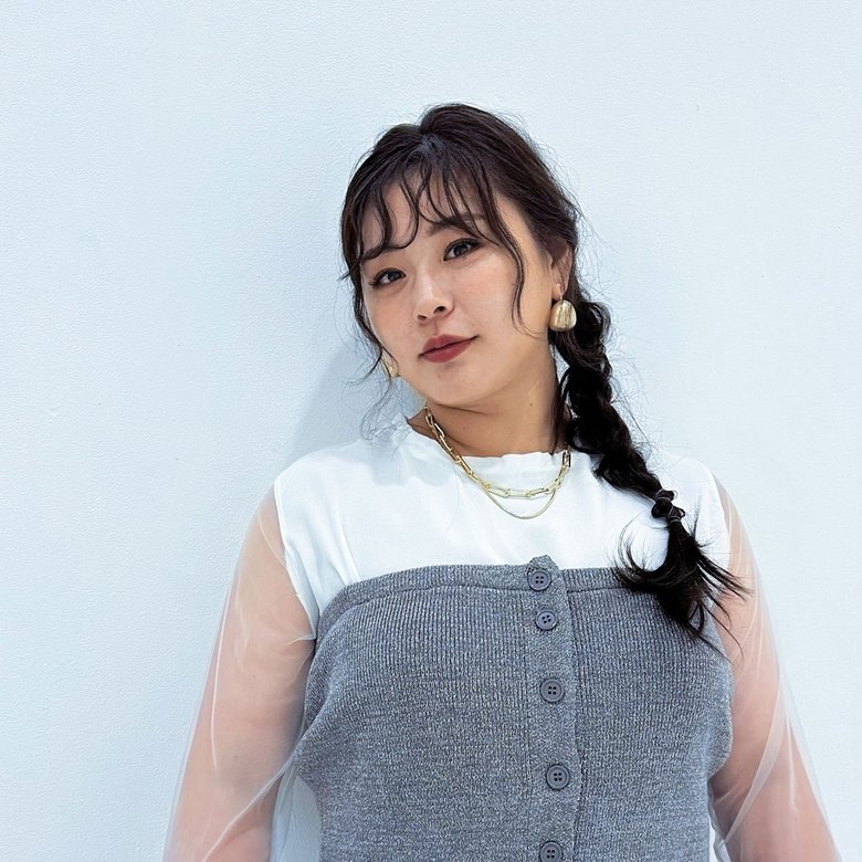 モデルをはじめて約半年経つ植草さん。ポージングは「まだまだ難しい」