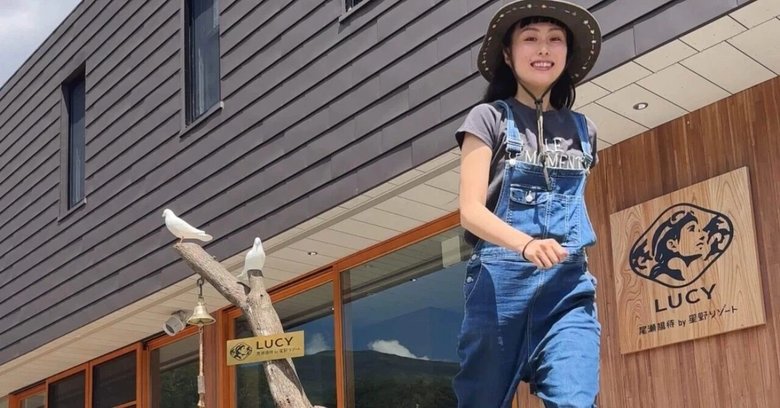 全制覇中は、デニムのオーバーオールを日常の制服にして衣服代を節約していた時期も