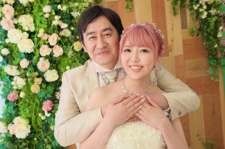 ギャル芸人と昭和顔という対照的なふたりだけど、相性バッチリ