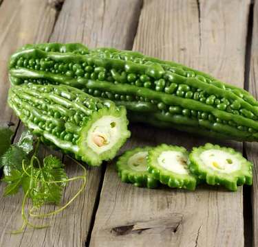 実はひと目で見分けられた！甘い＆苦いゴーヤー、その差ってコレだった