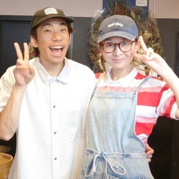 仲良し夫婦として番組の共演も多い織田さん夫妻