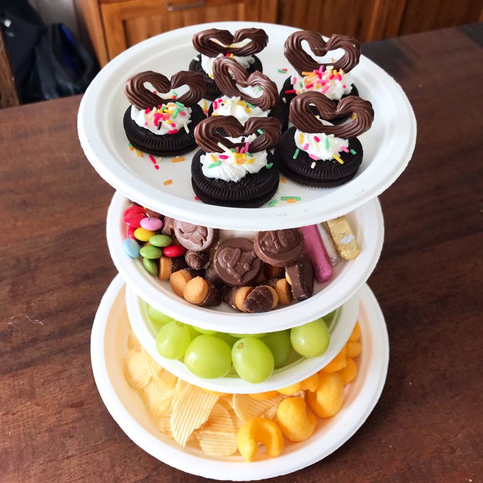 子どもたちの喜ぶお菓子をのせることがいちばんの成功のコツ！