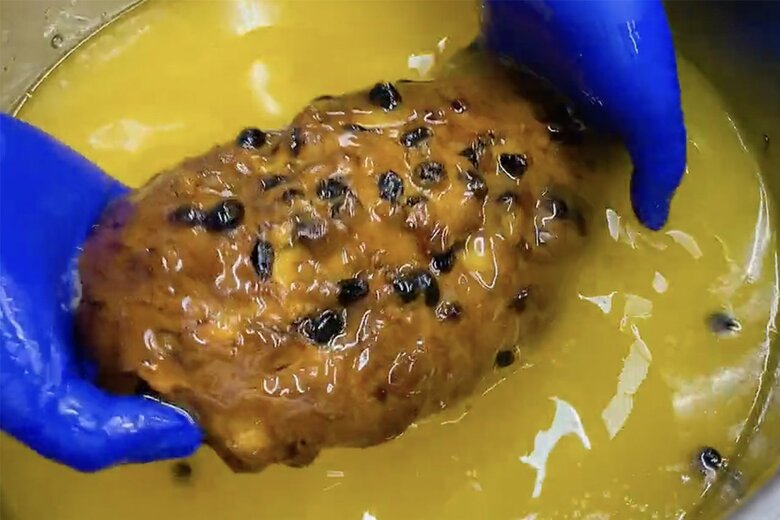 バターたっぷりのシュトーレンの出来上がり！